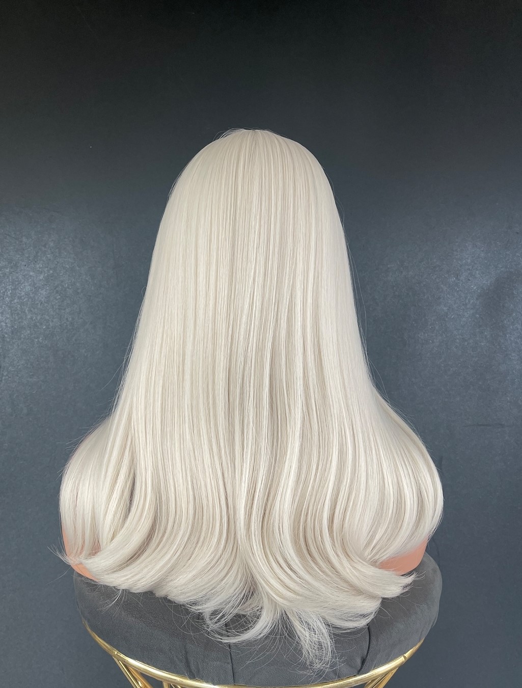 Fiber%20Sentetik%20Iceblonde%20Orta%20Boy%20Düz%20Peruk