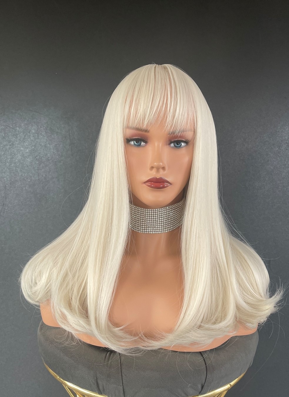 Fiber%20Sentetik%20Iceblonde%20Orta%20Boy%20Düz%20Peruk