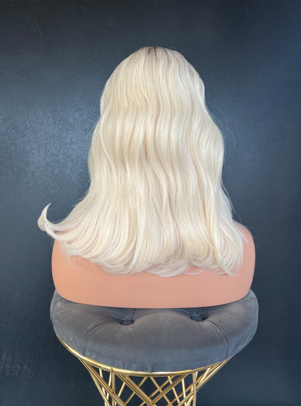 Fiber%20Sentetik%20Iceblonde%20Orta%20Boy%20Dalgalı%20Peruk